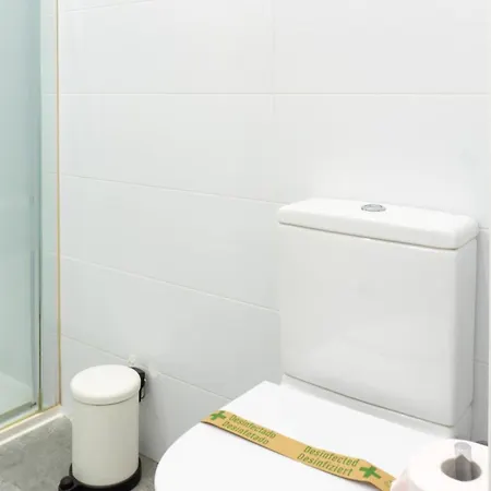 Reyes Center Apartment