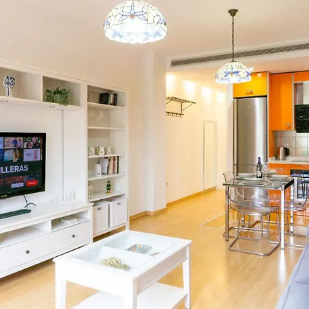 Reyes Center Apartment